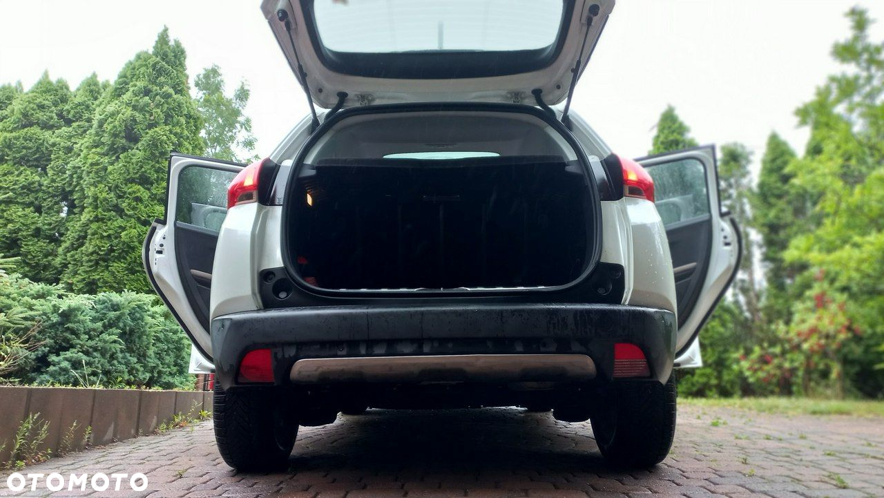 Peugeot 2008 1.6 e-HDi Allure S&S - 18