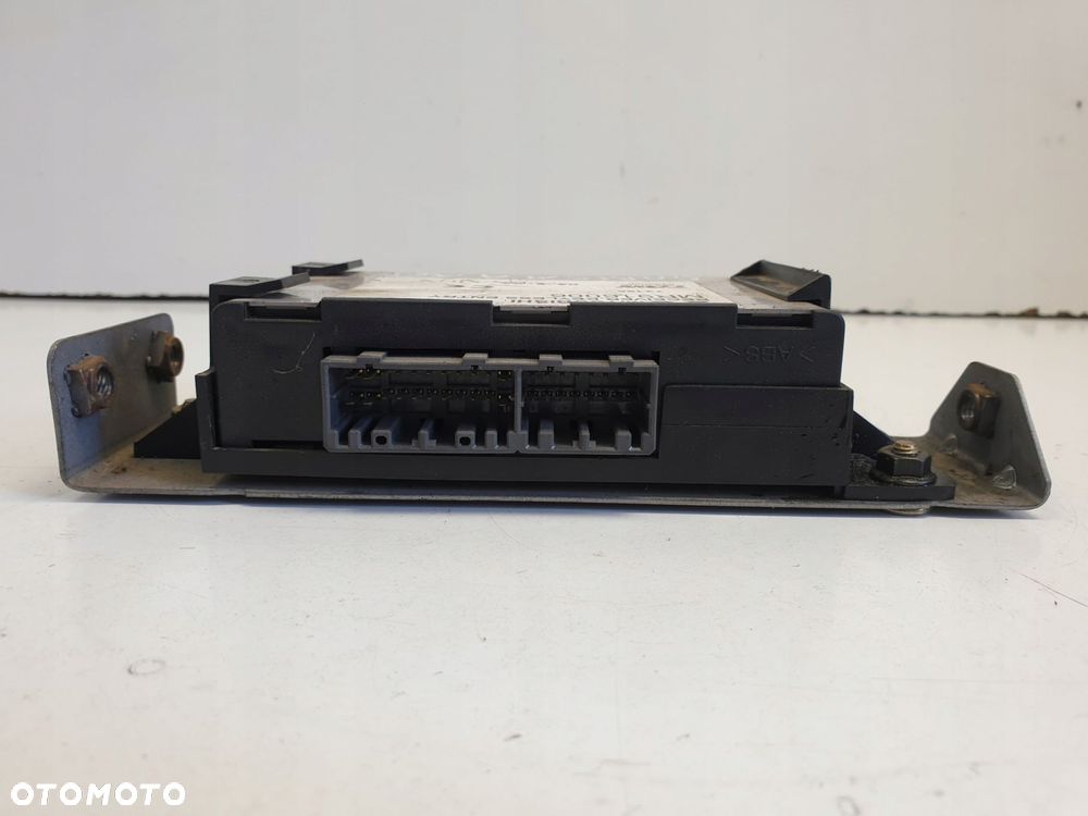 Mitsubishi Carisma MODUŁ ZAMKA CENTRALNEGO - 3