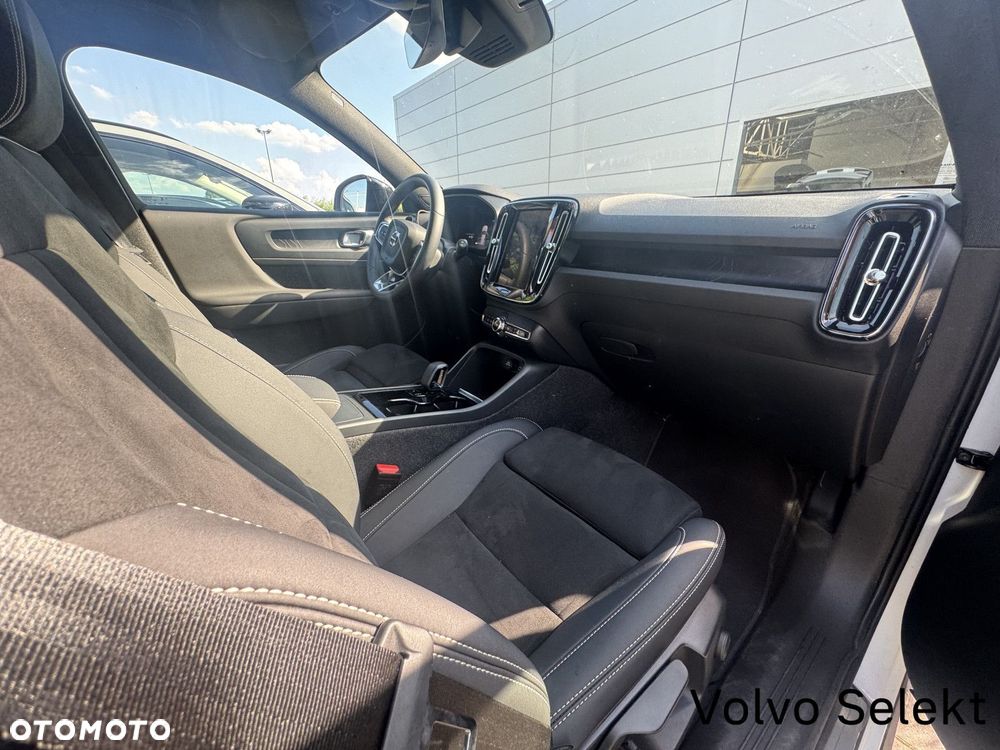 Volvo XC 40 - 24