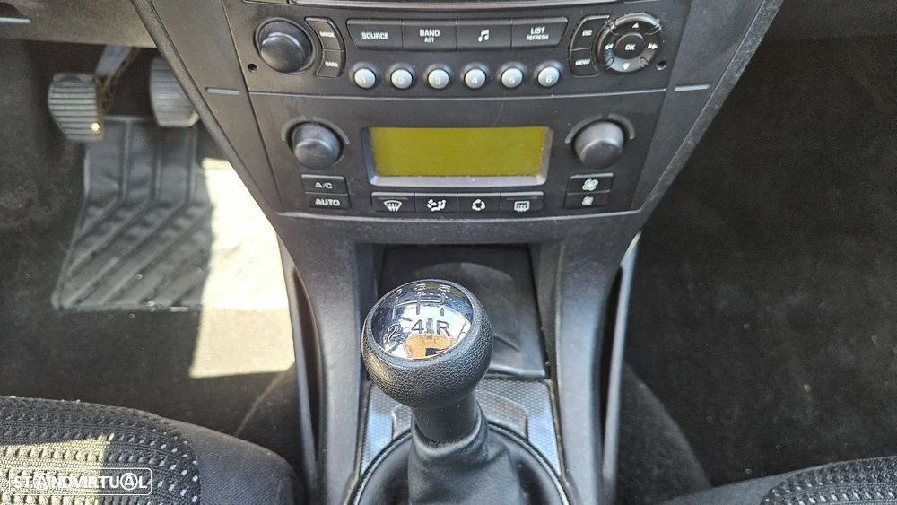 Citroën C4 ver-1-6-hdi-sx - 18