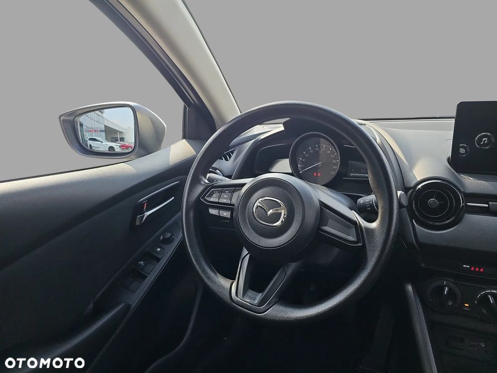 Mazda 2 - 16