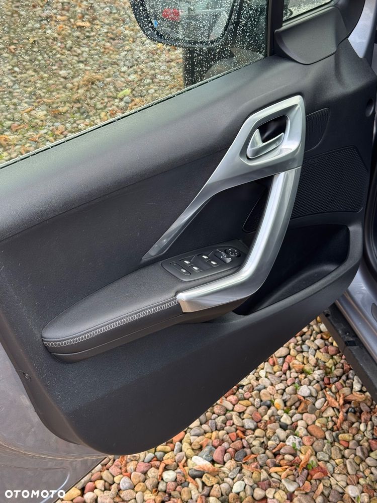 Peugeot 2008 PureTech 110 Stop&Start Crossway - 15