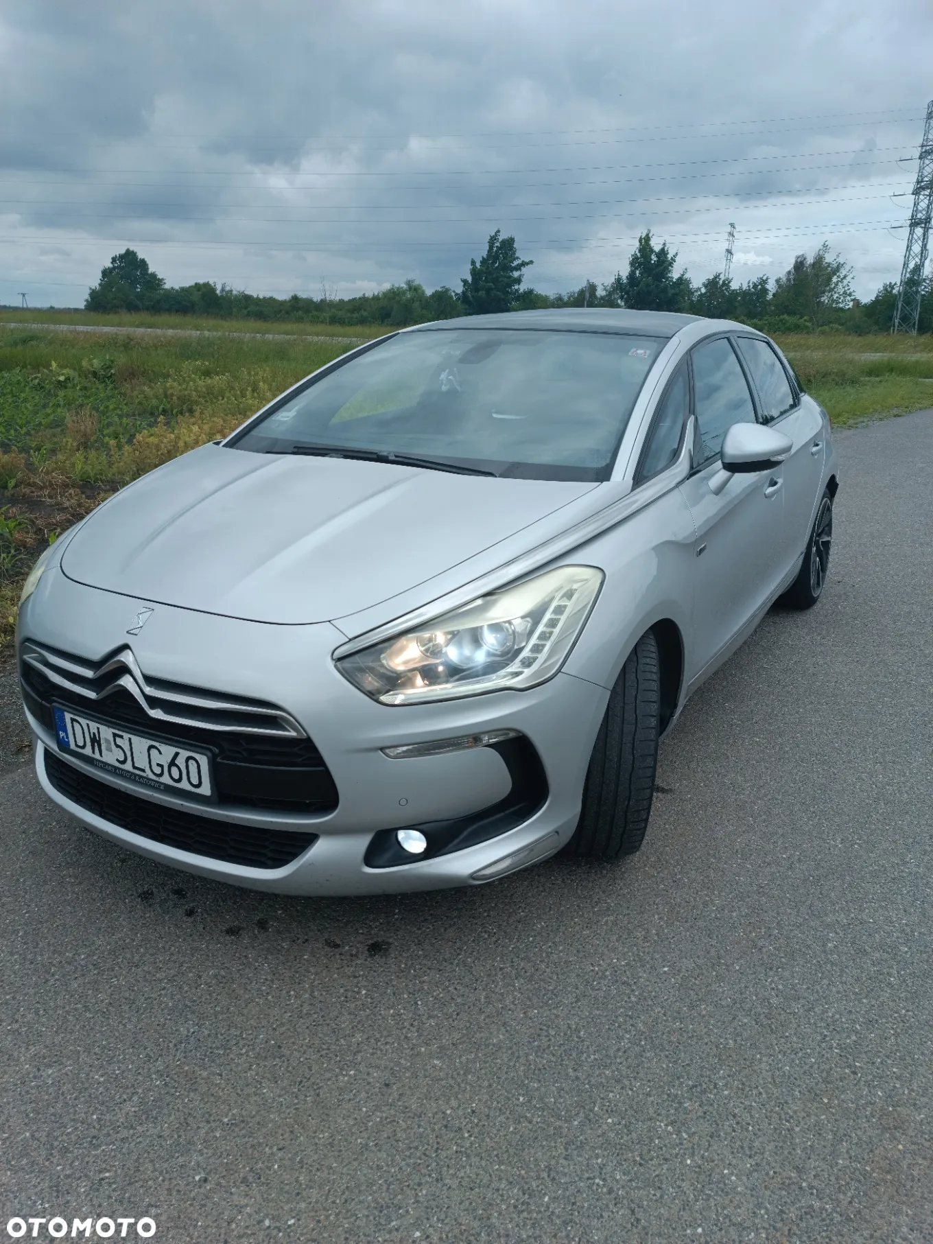 Citroën DS5 Hybrid4 Business Class - 13