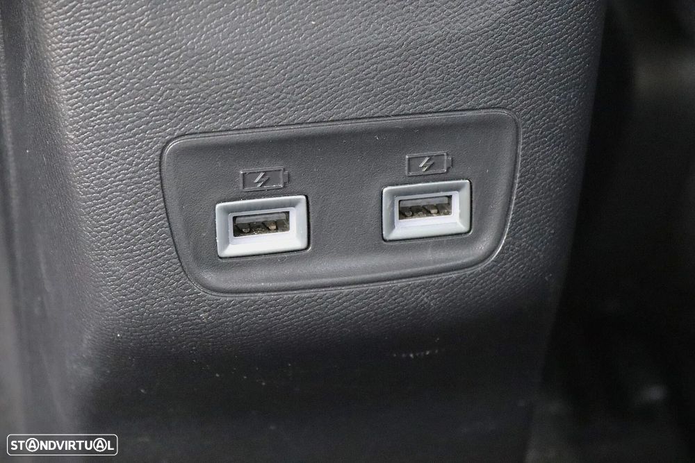 Peugeot 2008 1.2 PureTech Allure - 19