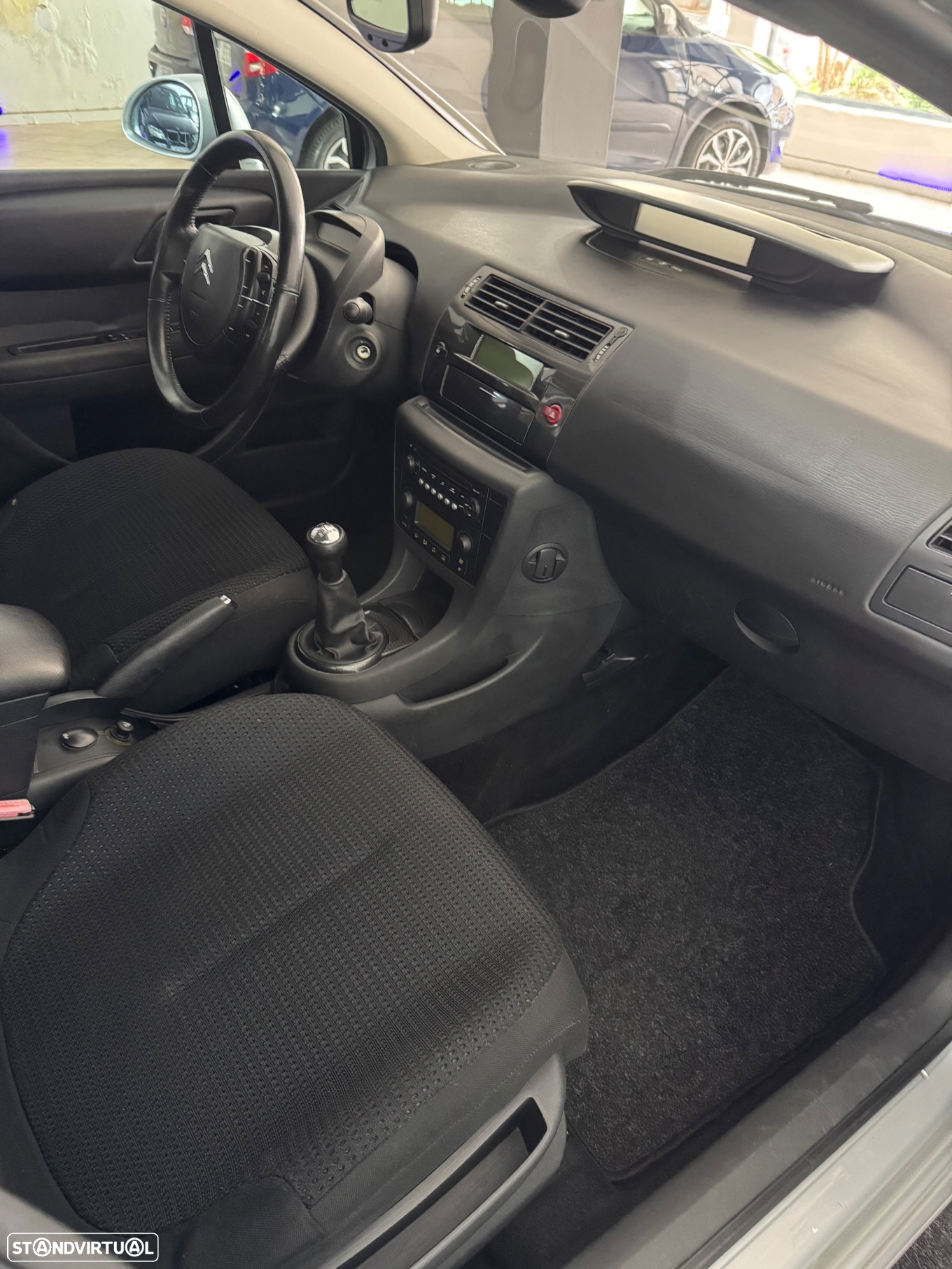 Citroën C4 1.4 16V SX - 14