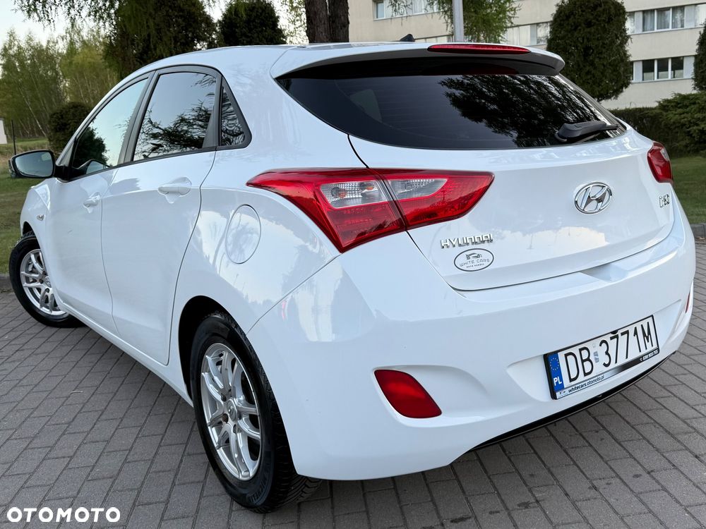 Hyundai i30 blue 1.4 Style - 26