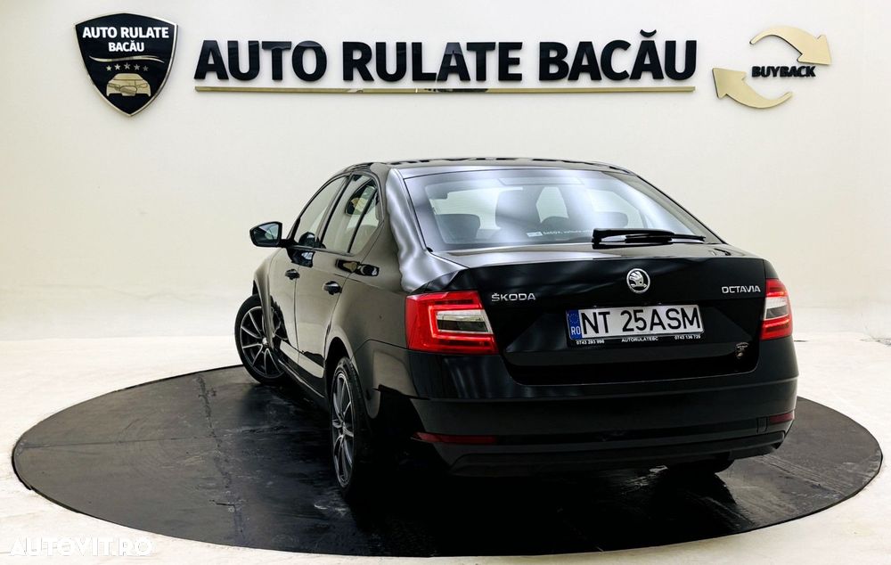 Skoda Octavia - 7