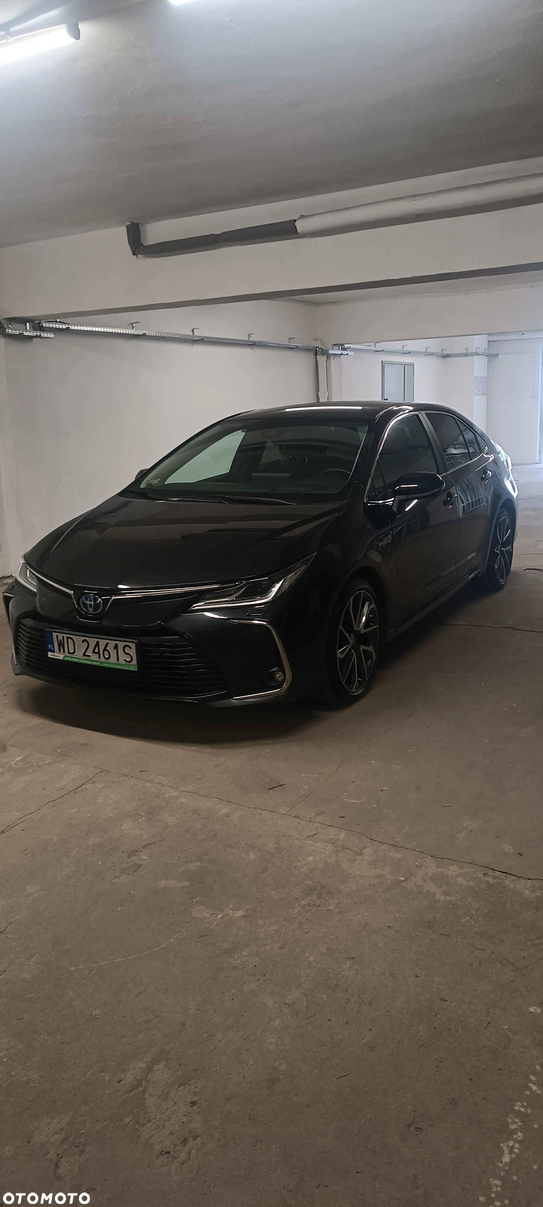 Toyota Corolla 1.8 Hybrid Executive - 12