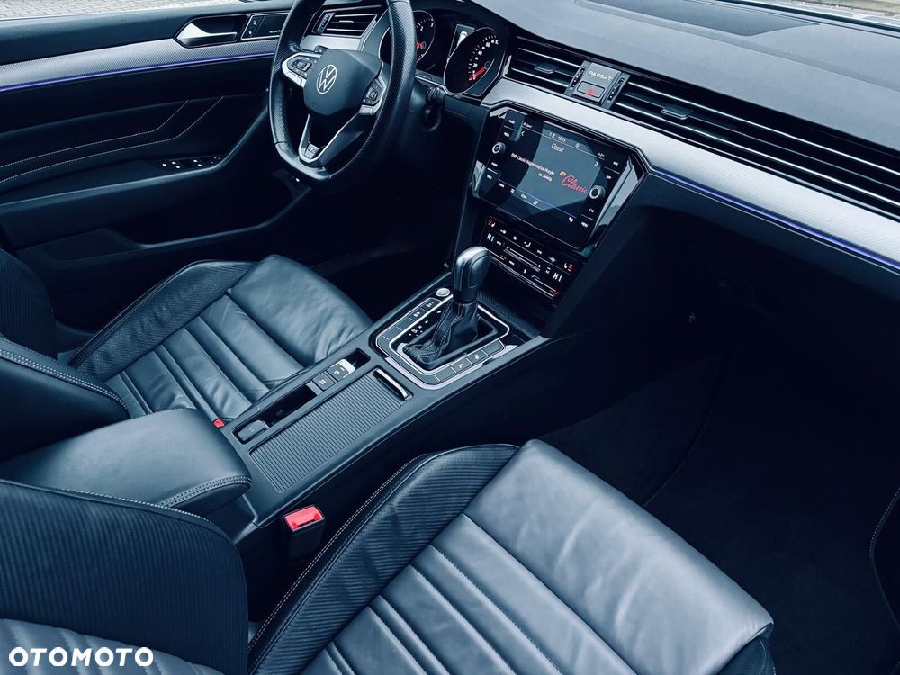 Volkswagen Passat - 18