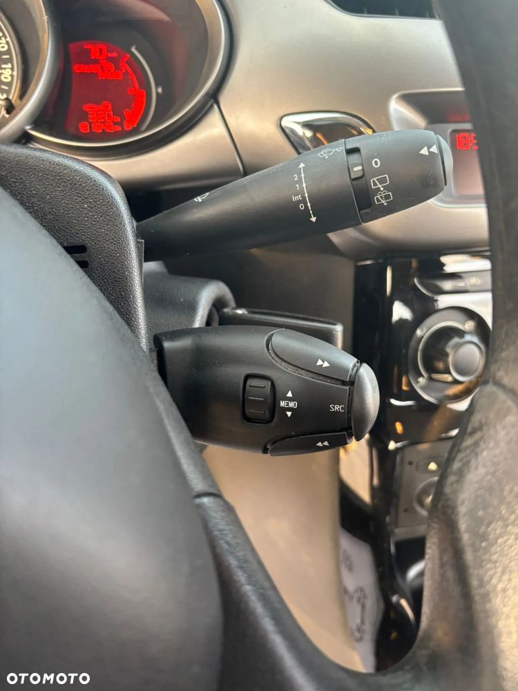 Citroën C3 1.2 PureTech GPF Live - 26