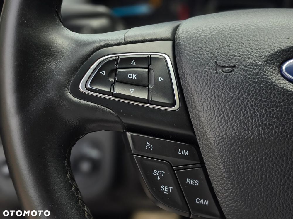 Ford Kuga - 20