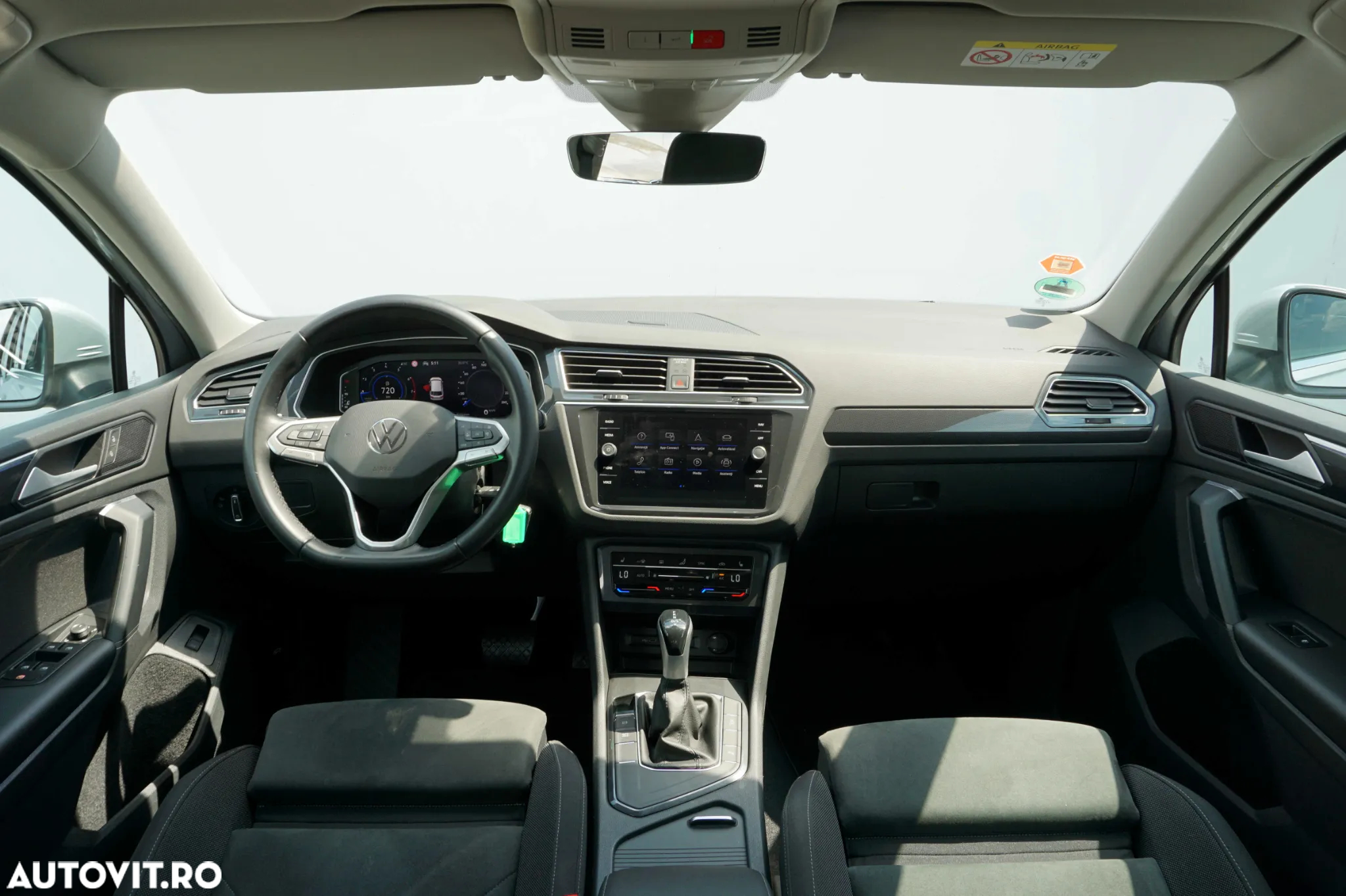 Volkswagen Tiguan - 13
