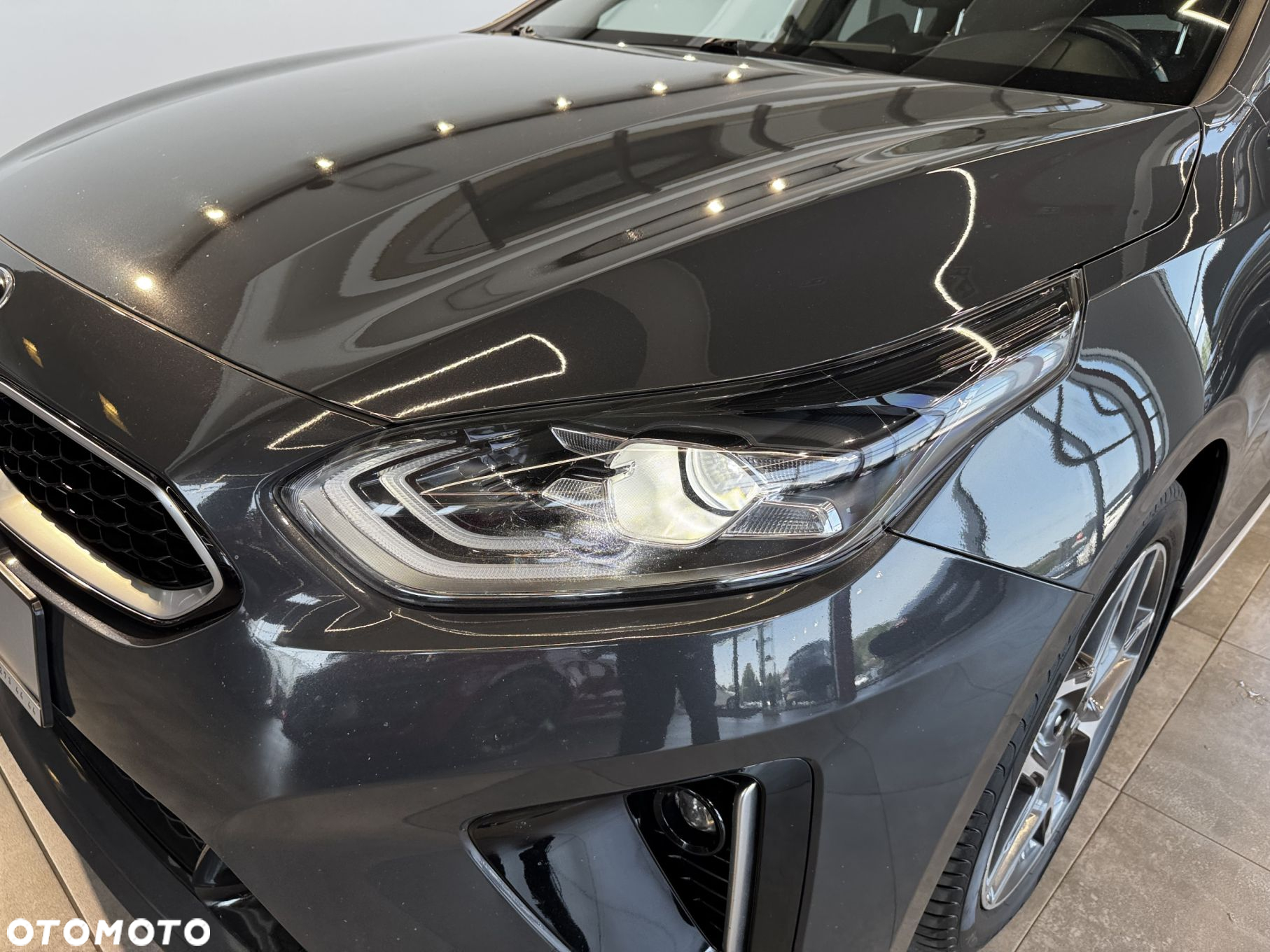 Kia ProCeed - 10