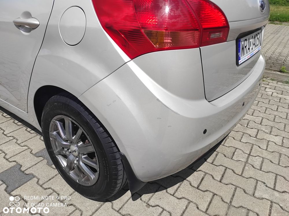 Kia Venga - 8