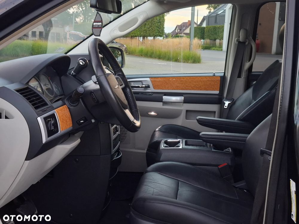 Chrysler Grand Voyager 2.8 CRD Automatik Limited - 18