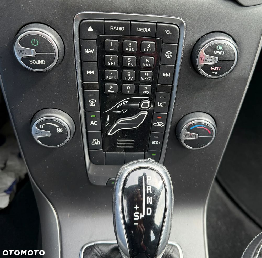 Volvo V40 D2 Geartronic Linje Svart - 29