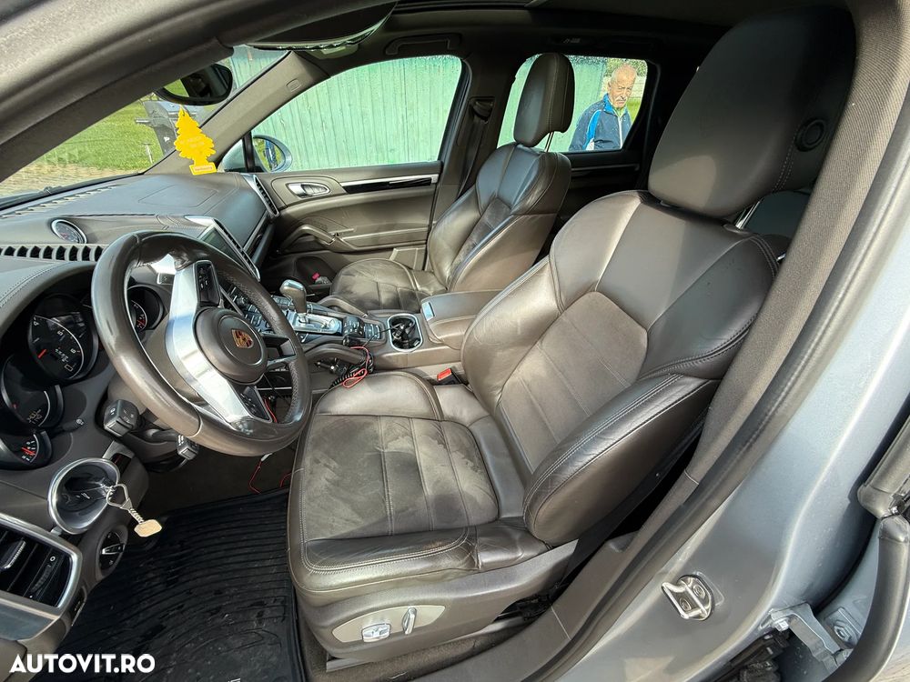 Porsche Cayenne Diesel Tiptronic S - 23