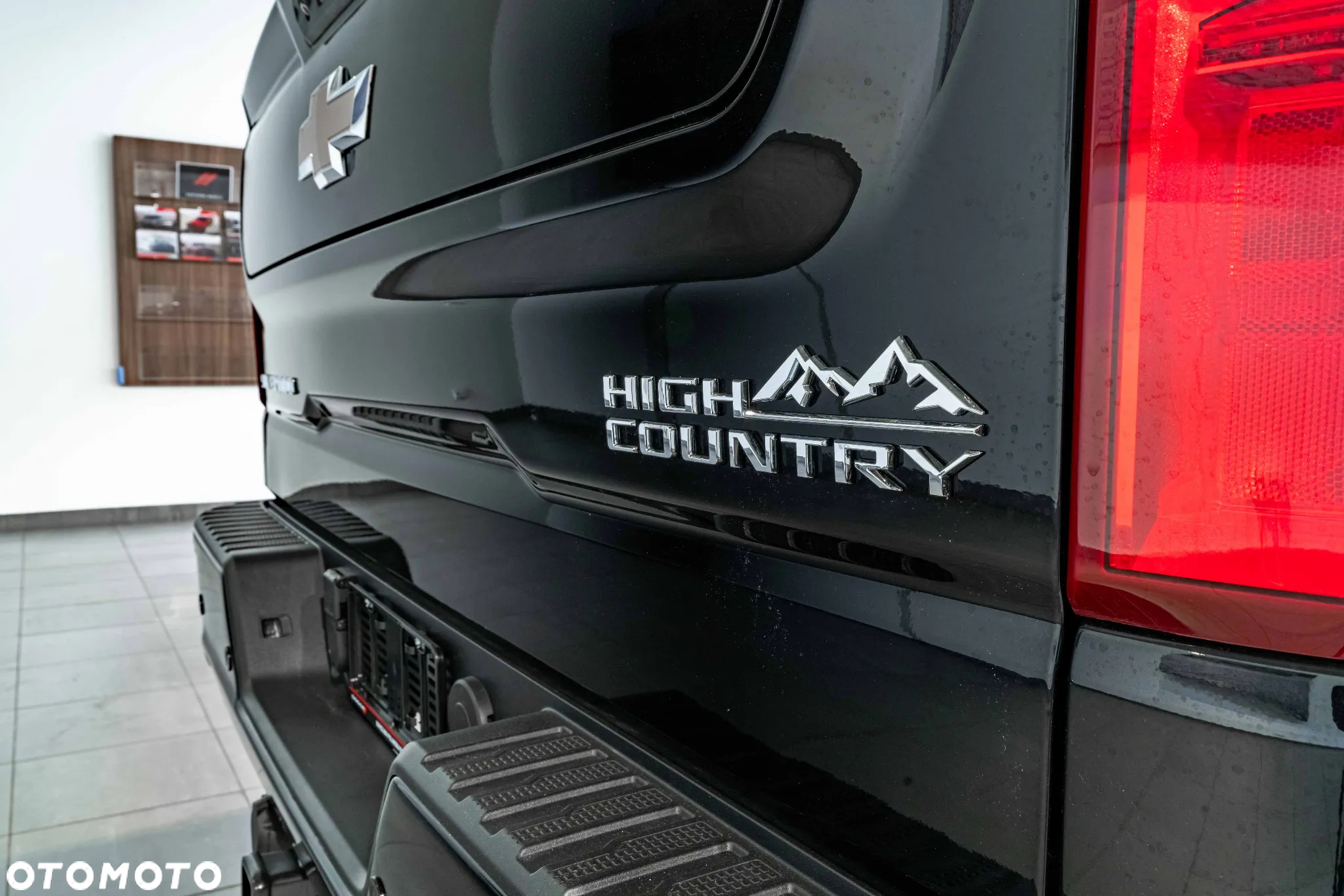 Chevrolet Silverado - 16