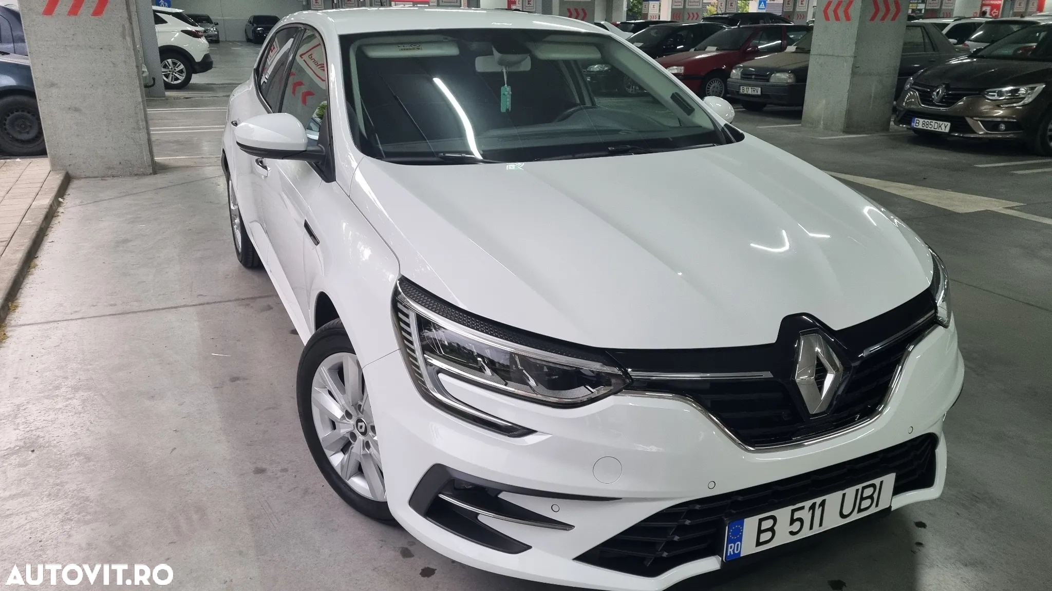 Renault Megane - 24