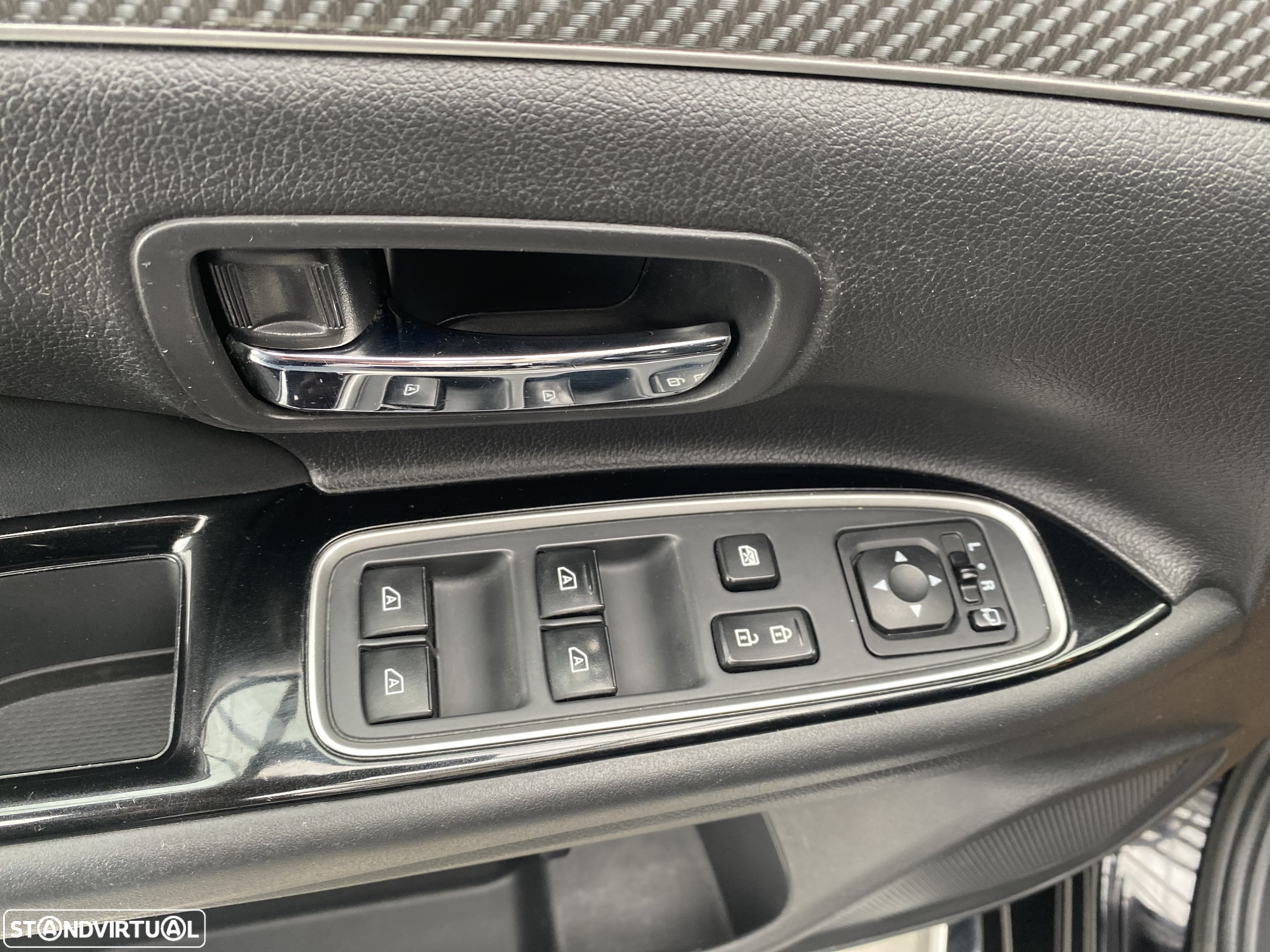Mitsubishi Outlander 2.4 PHEV Intense - 15