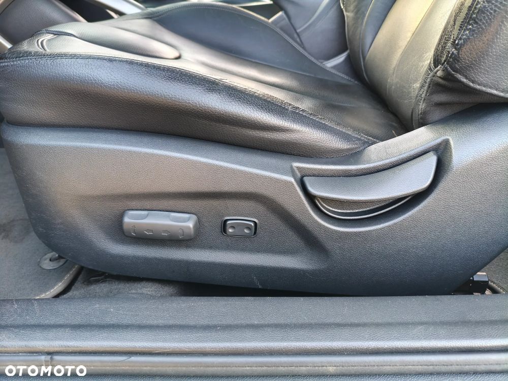 Hyundai Veloster 1.6 Premium - 16