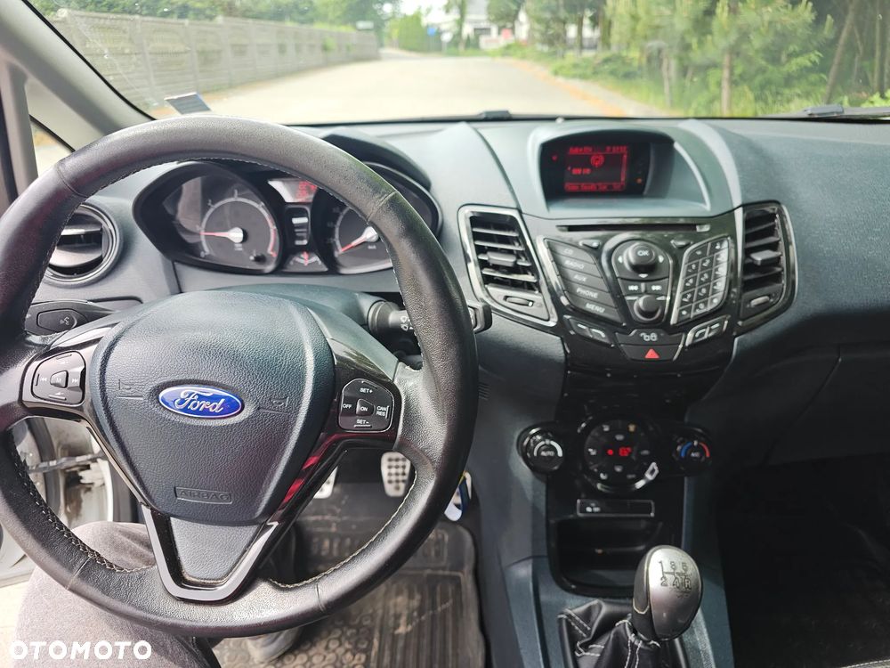 Ford Fiesta 1.6 TDCi Individual - 5