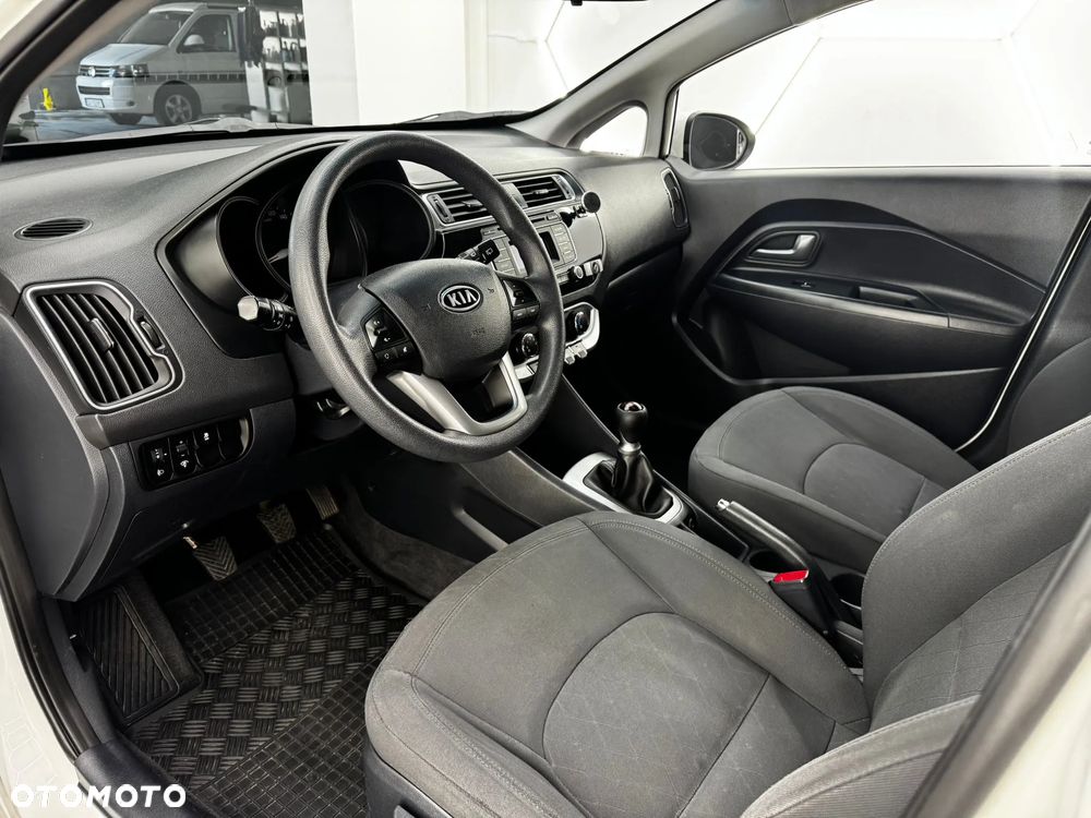 Kia Rio 1.2 Business Line Plus - 4
