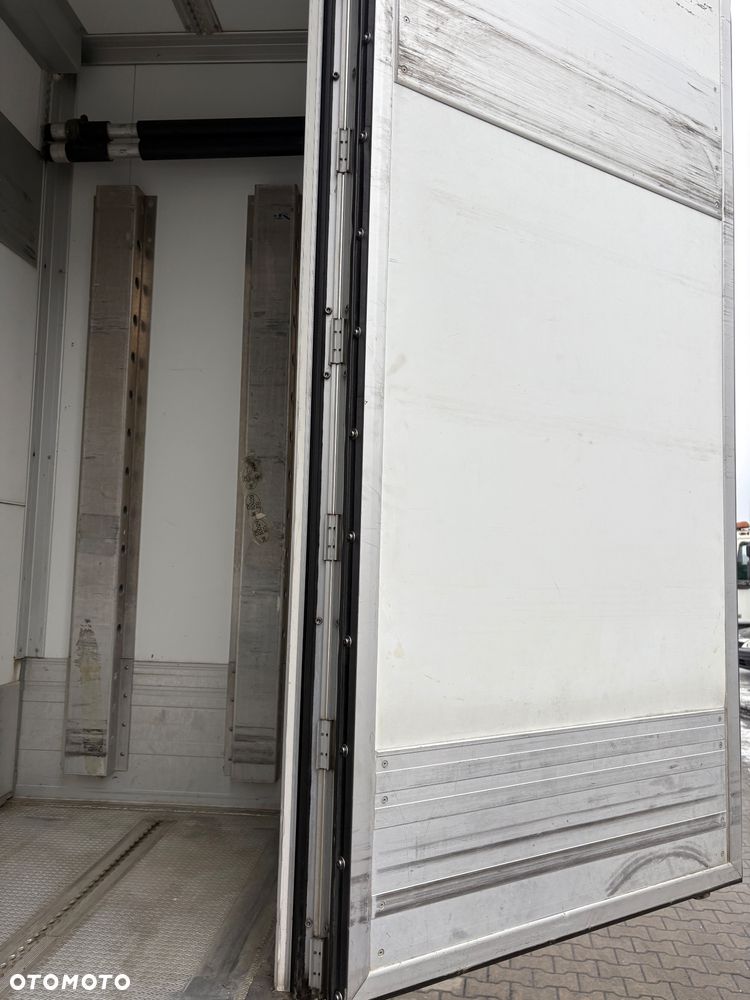 MAN TGM 15.250 / CHŁODNIA CARRIER / DZIELONA KOMORA / DMC 16.000kg / 385.000km przebiegu / WINDA / EURO 6 - 20