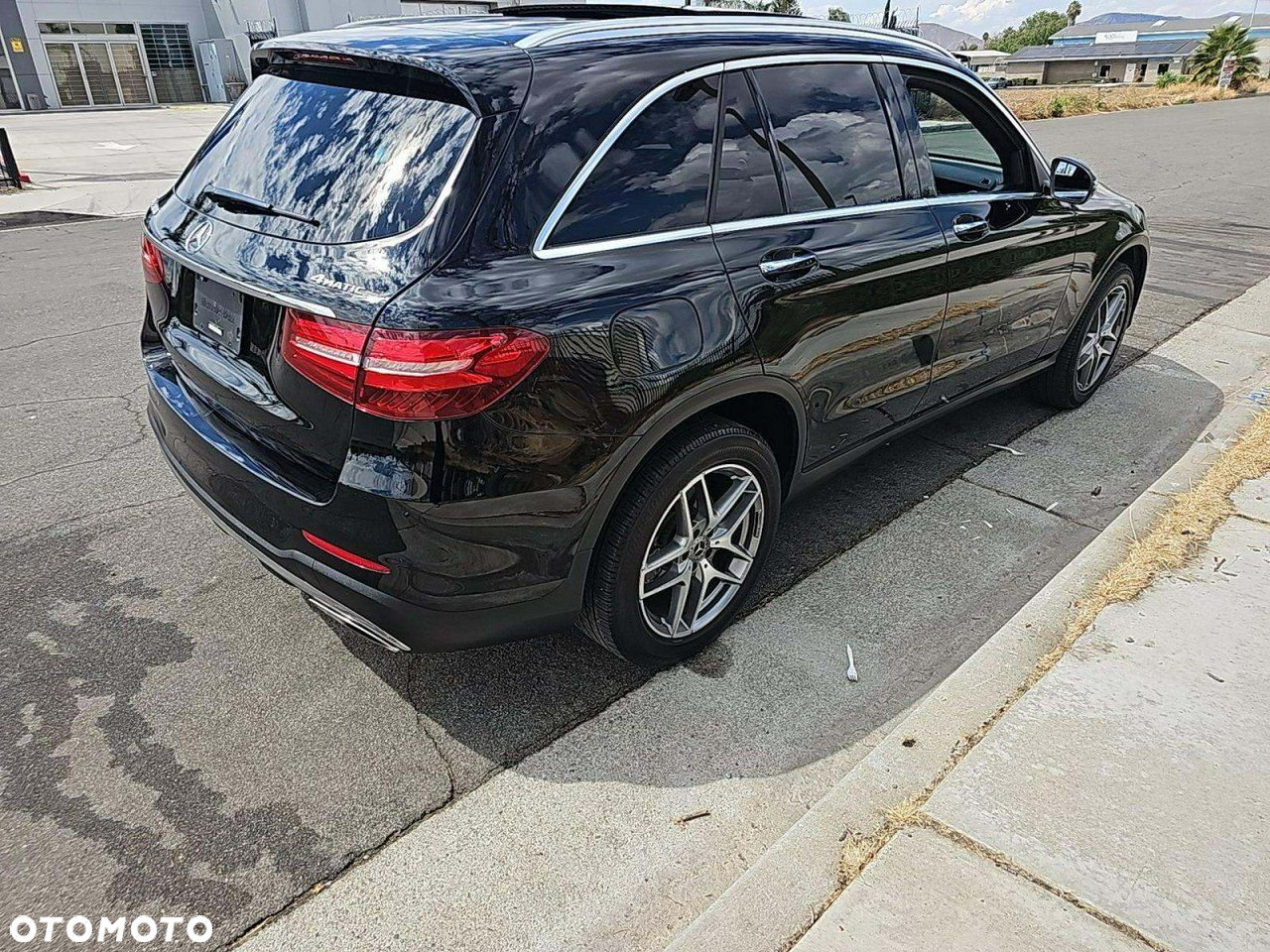 Mercedes-Benz GLC - 3
