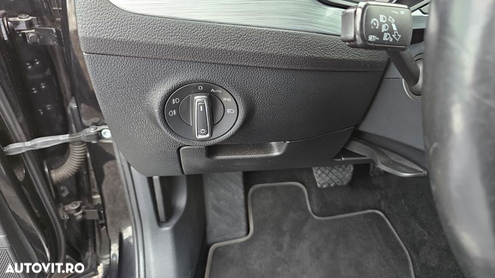 Skoda Superb 2.0 TDI DSG Premium Edition - 9