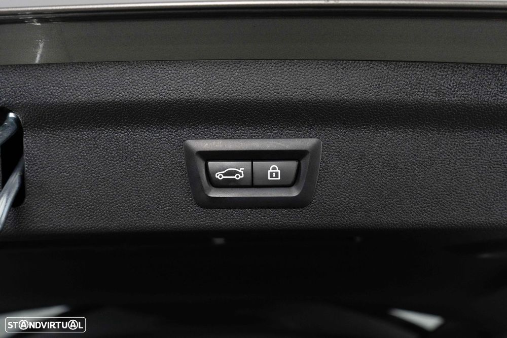 MINI Countryman Cooper SE ALL4 Auto - 21