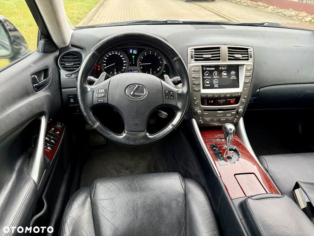 Lexus IS 250 Luxury Line - 22