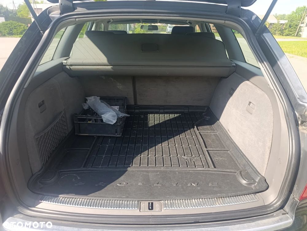 Audi A4 Avant 2.4 - 7