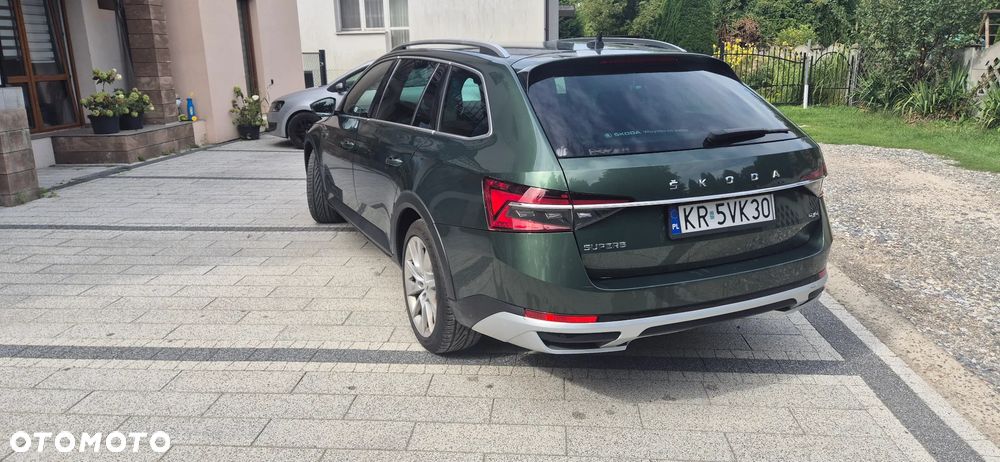 Skoda Superb 2.0 TDI SCR 4x4 Scout DSG - 4