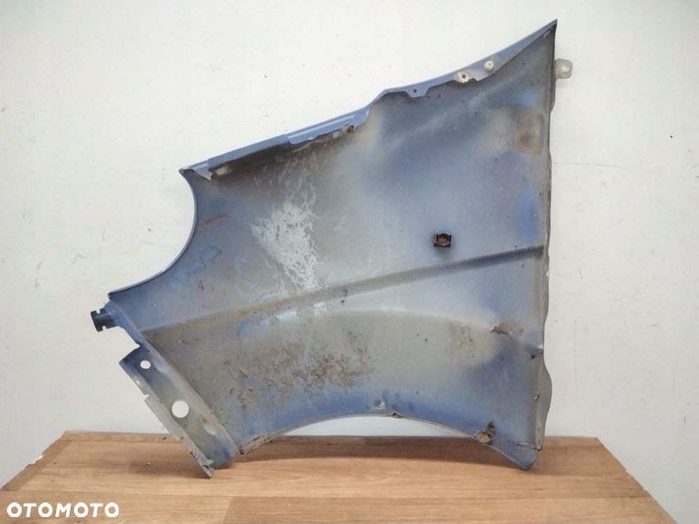 NISSAN PRIMASTAR BŁOTNIK PRZEDNI PRAWY - 2