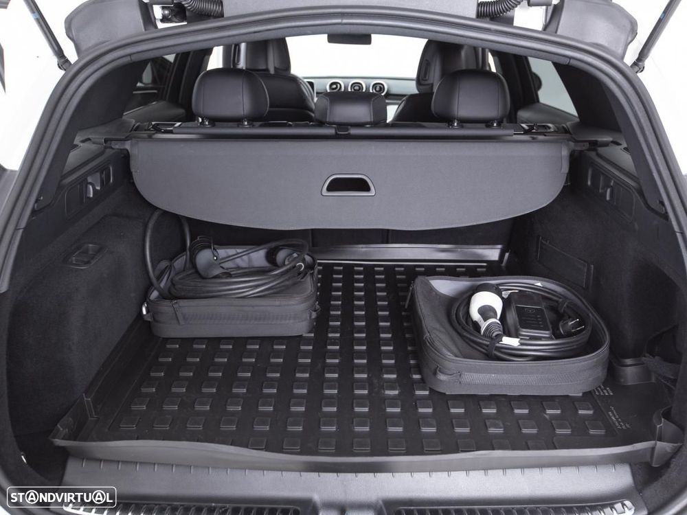 Mercedes-Benz C 300 e T 9G-TRONIC AMG Line - 13