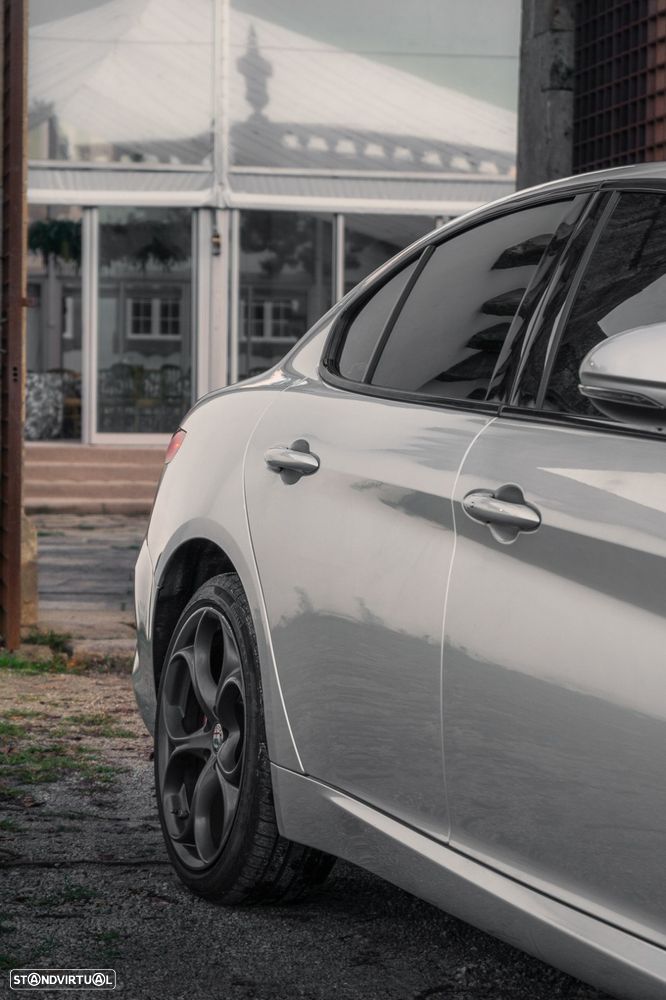 Alfa Romeo Giulia 2.0 T Veloce Ti Q4 AT8 - 27