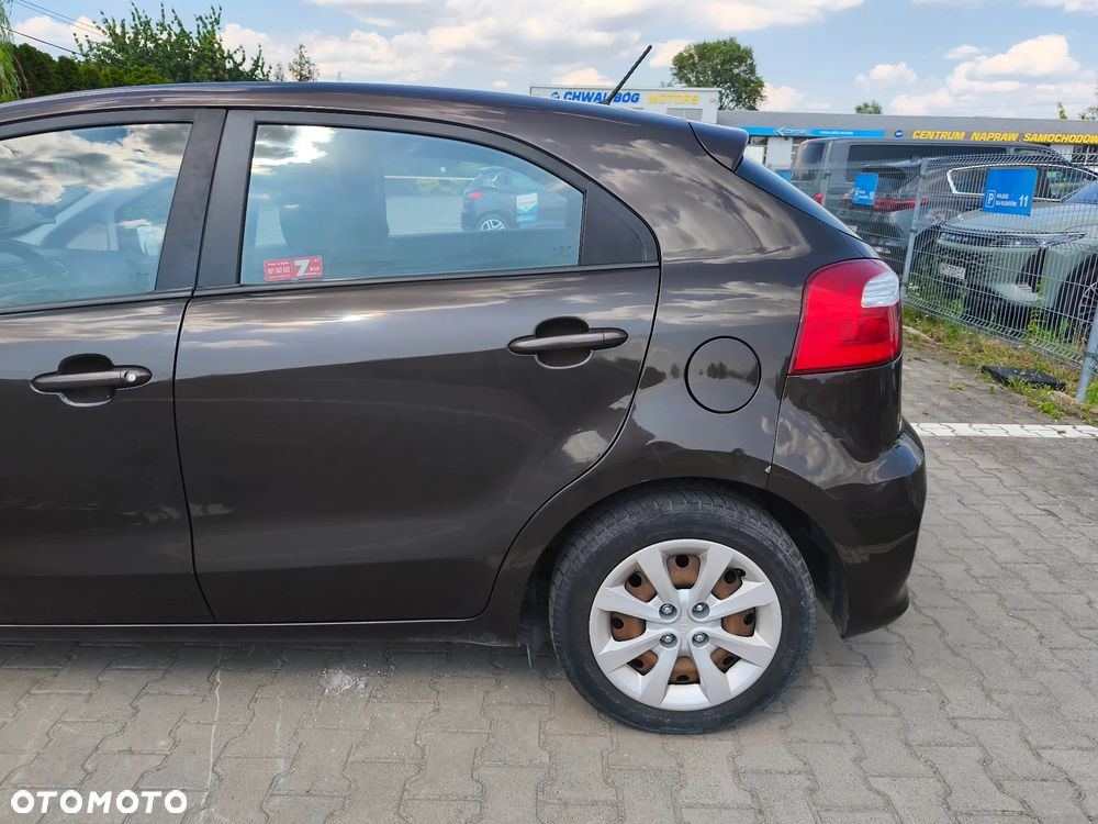 Kia Rio 1.2 M - 9