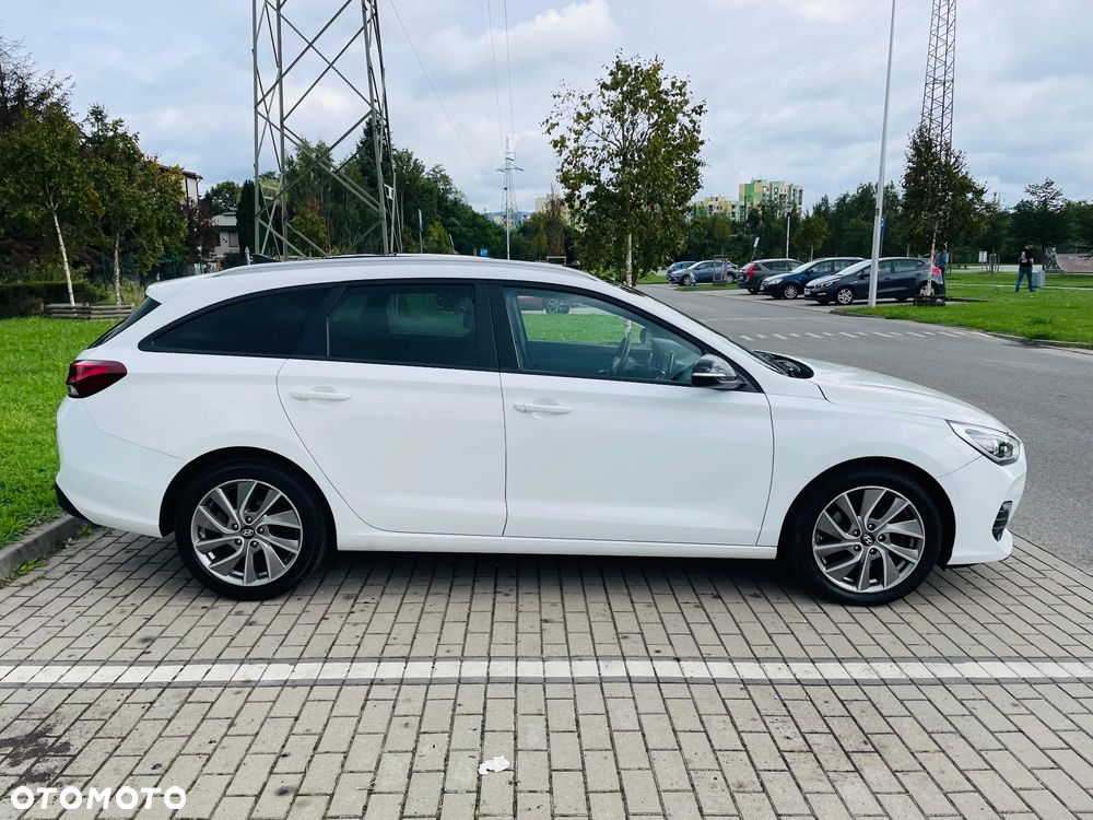 Hyundai i30 1.4 T-GDI DCT Premium - 2
