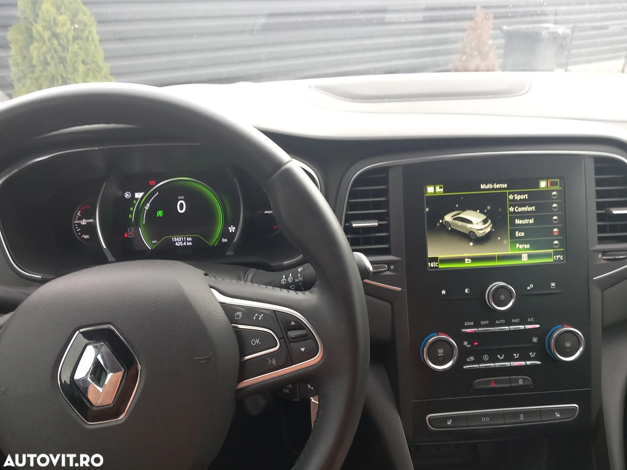 Renault Megane ENERGY TCe 140 EDC LIMITED - 8