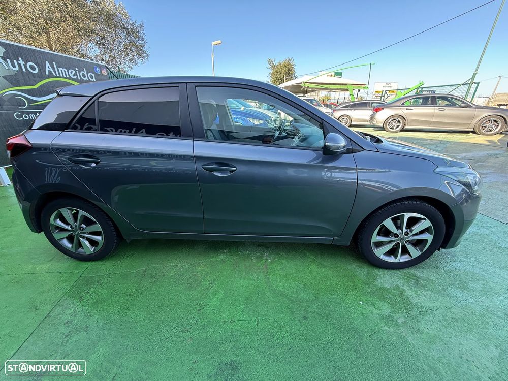 Hyundai i20 1.2 Style - 12