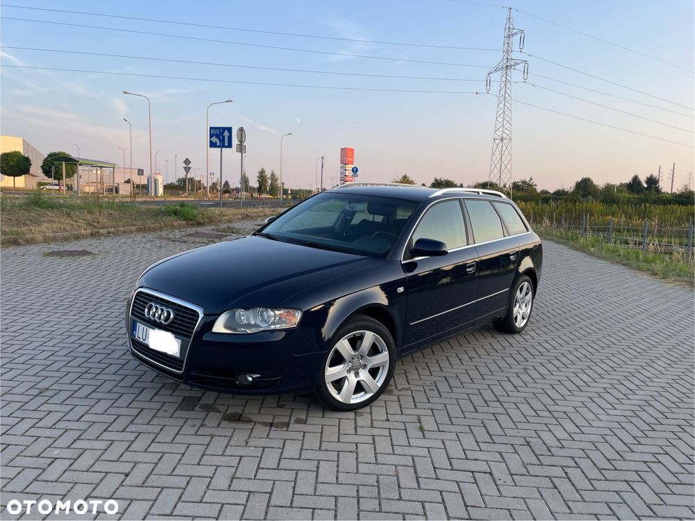 Audi A4 - 1