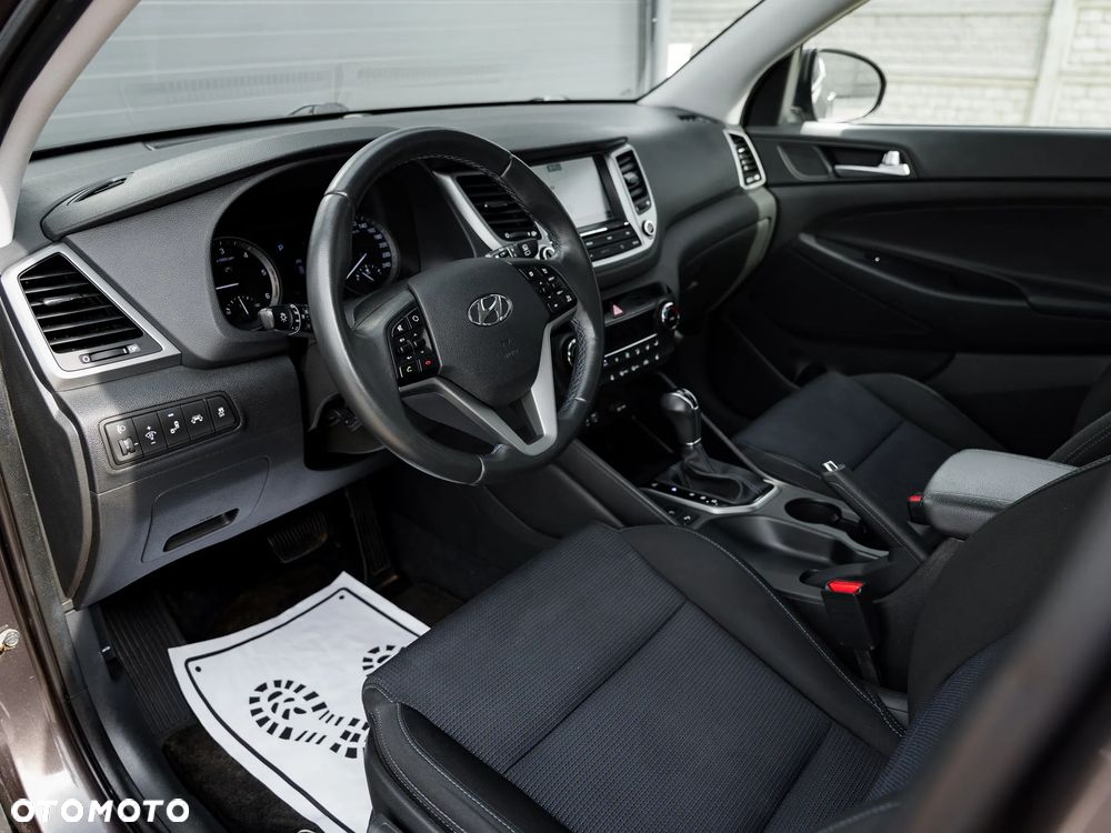 Hyundai Tucson blue 1.7 CRDi 2WD DCT Premium - 16