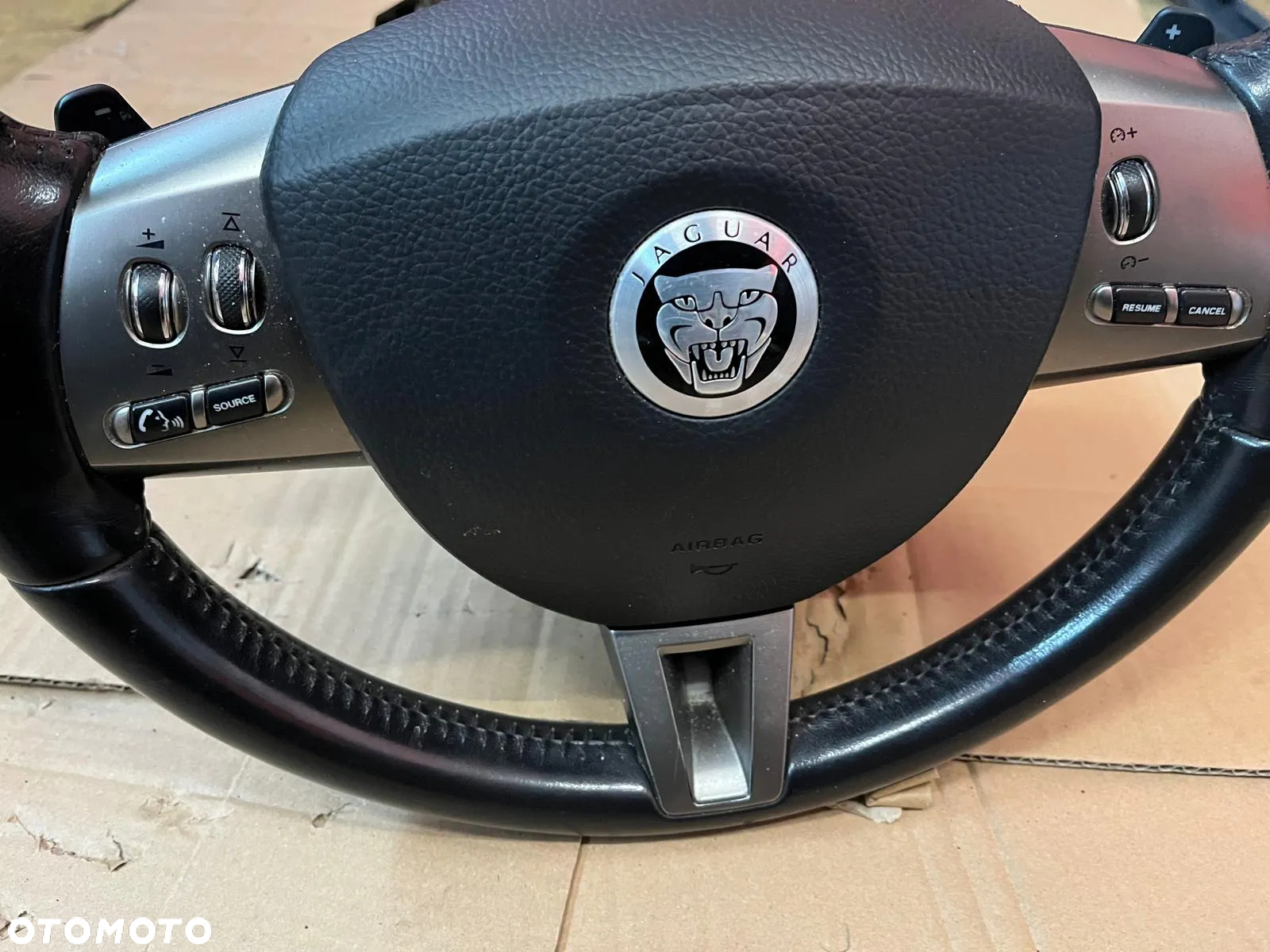 Kierownica wielofunkcyjna Jaguar XF X250 - 3