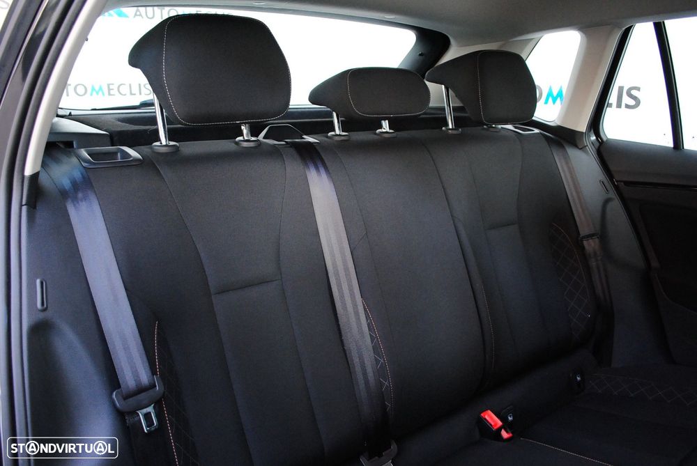 Skoda Kamiq 1.0 TSI DSG - 28