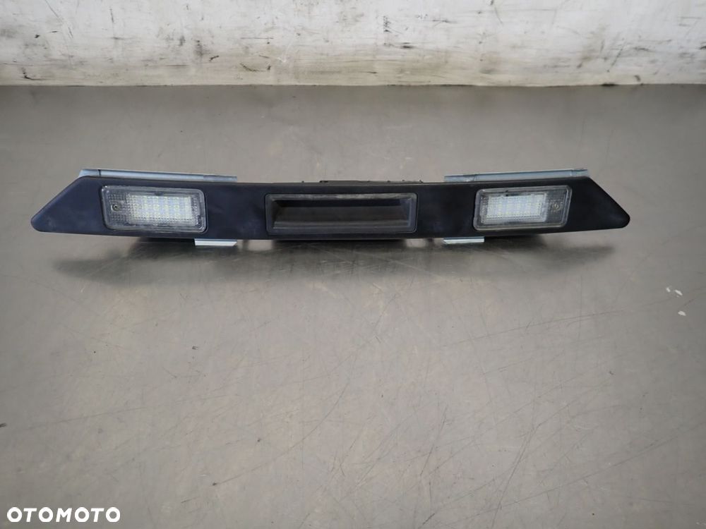 MIKROSTYK KLAPY BAGAŻNIKA AUDI A6 C6 8E0827657D - 1