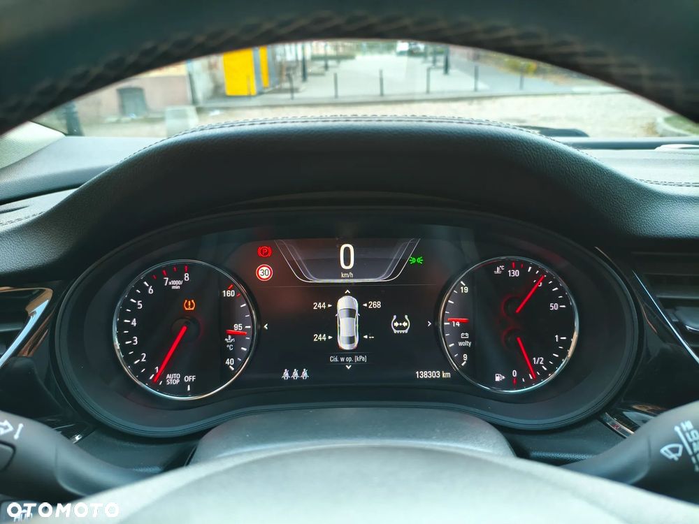 Opel Insignia - 37
