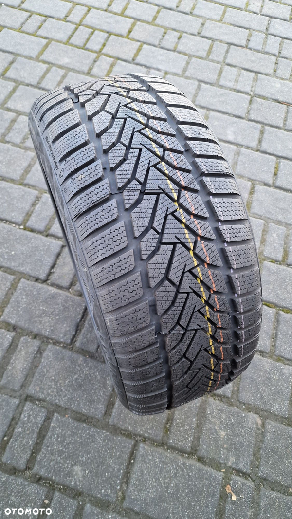 Nowe opony Zimowe Uniroyal Winter Expert 235/45R17 97V XL