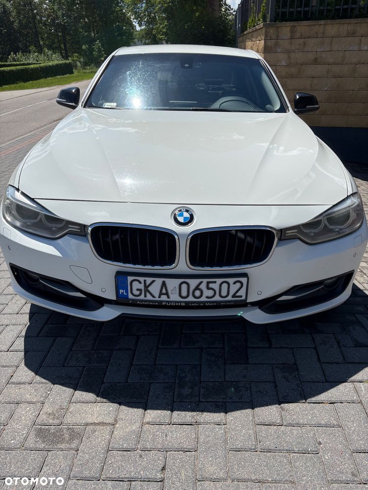 BMW Seria 3 320d Efficient Dynamics Edition Sport Line - 2