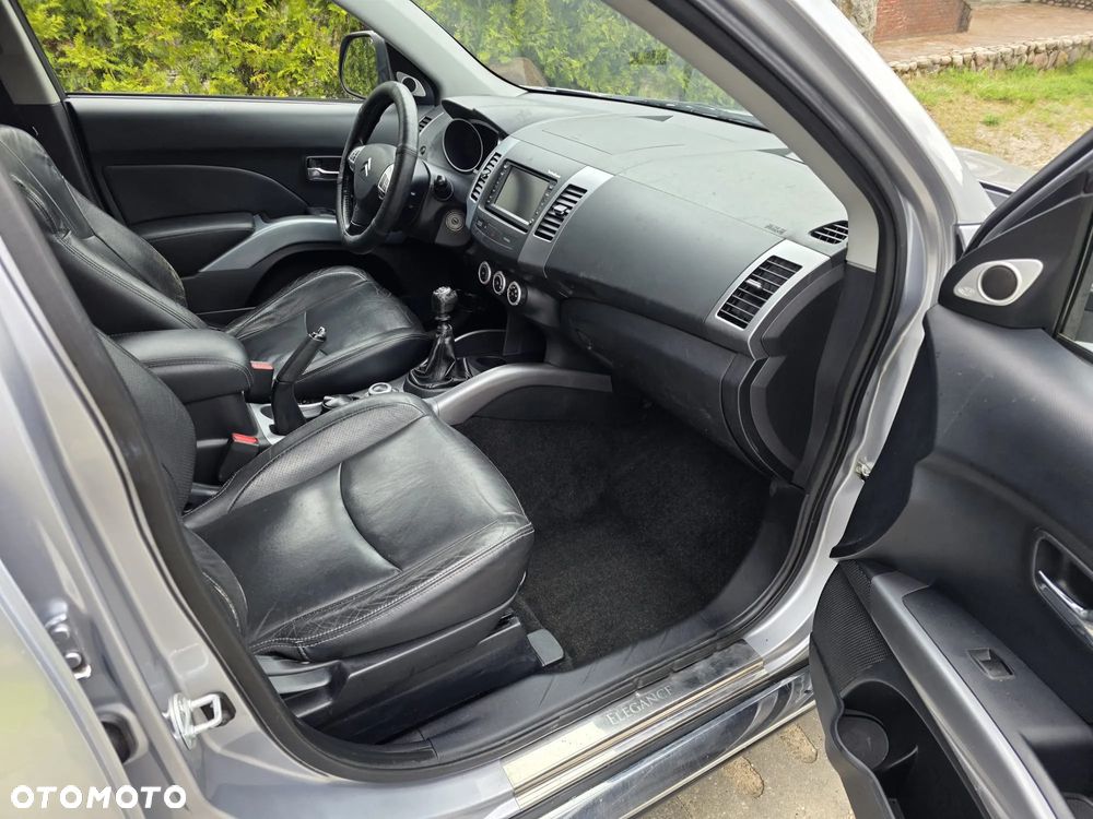 Citroën C-Crosser 2.2 HDi Exclusive - 10